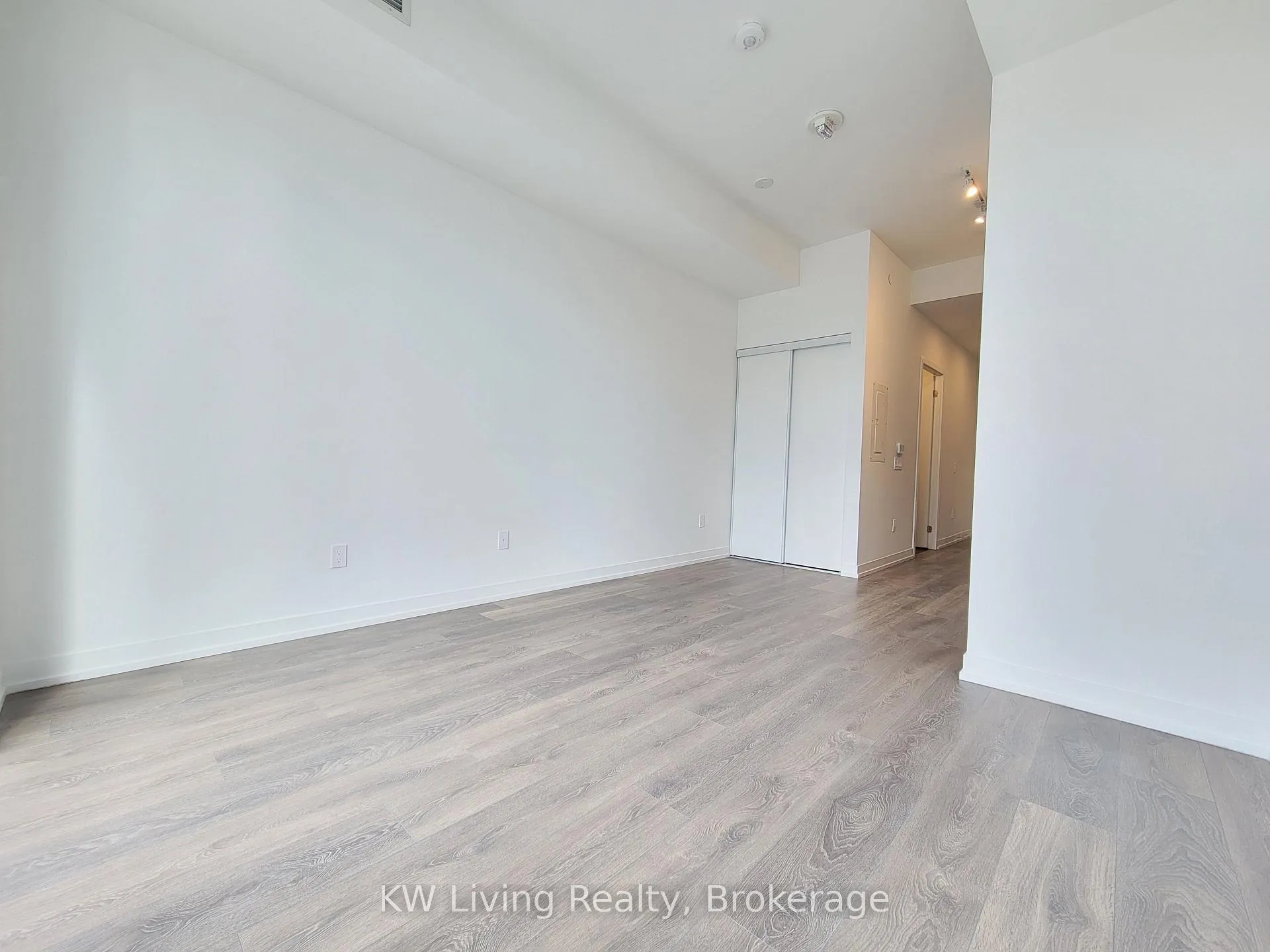 Photo 8 of Unit 2007, 82 Dalhousie Street, Toronto, Church-Yonge Corridor — HOMEH