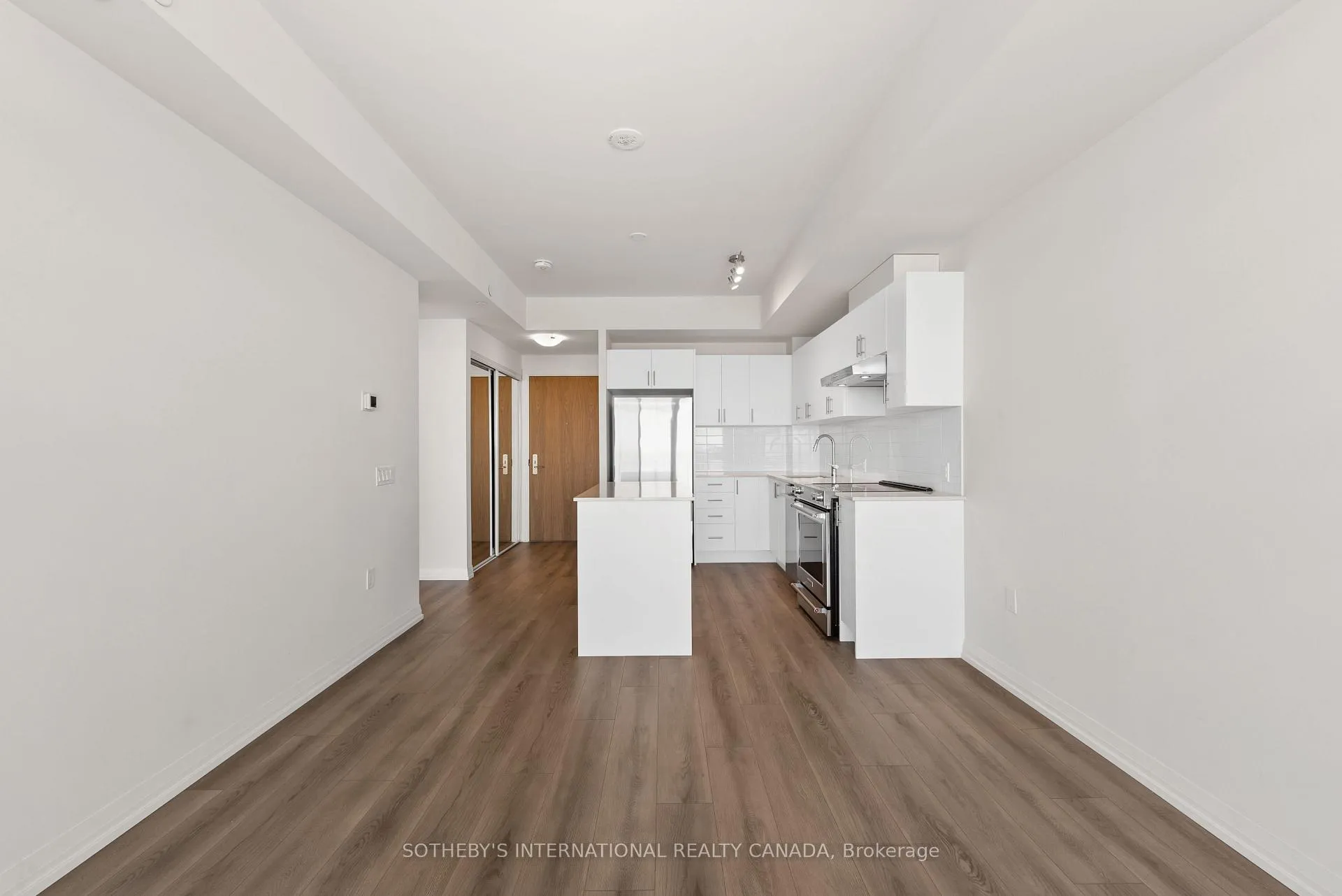 Photo 9 of Unit 2007, 27 Korda Gate, Vaughan, Vellore Village — HOMEH