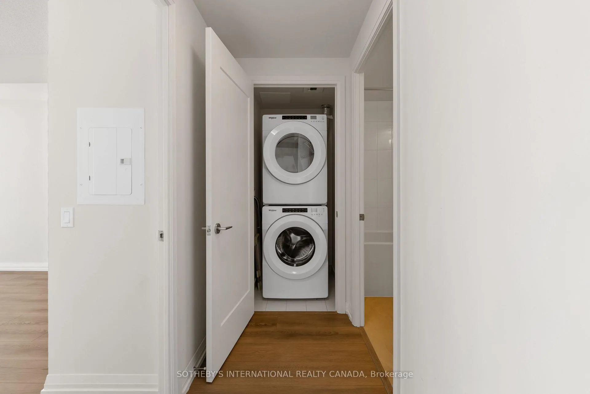 Photo 12 of Unit 2007, 27 Korda Gate, Vaughan, Vellore Village — HOMEH
