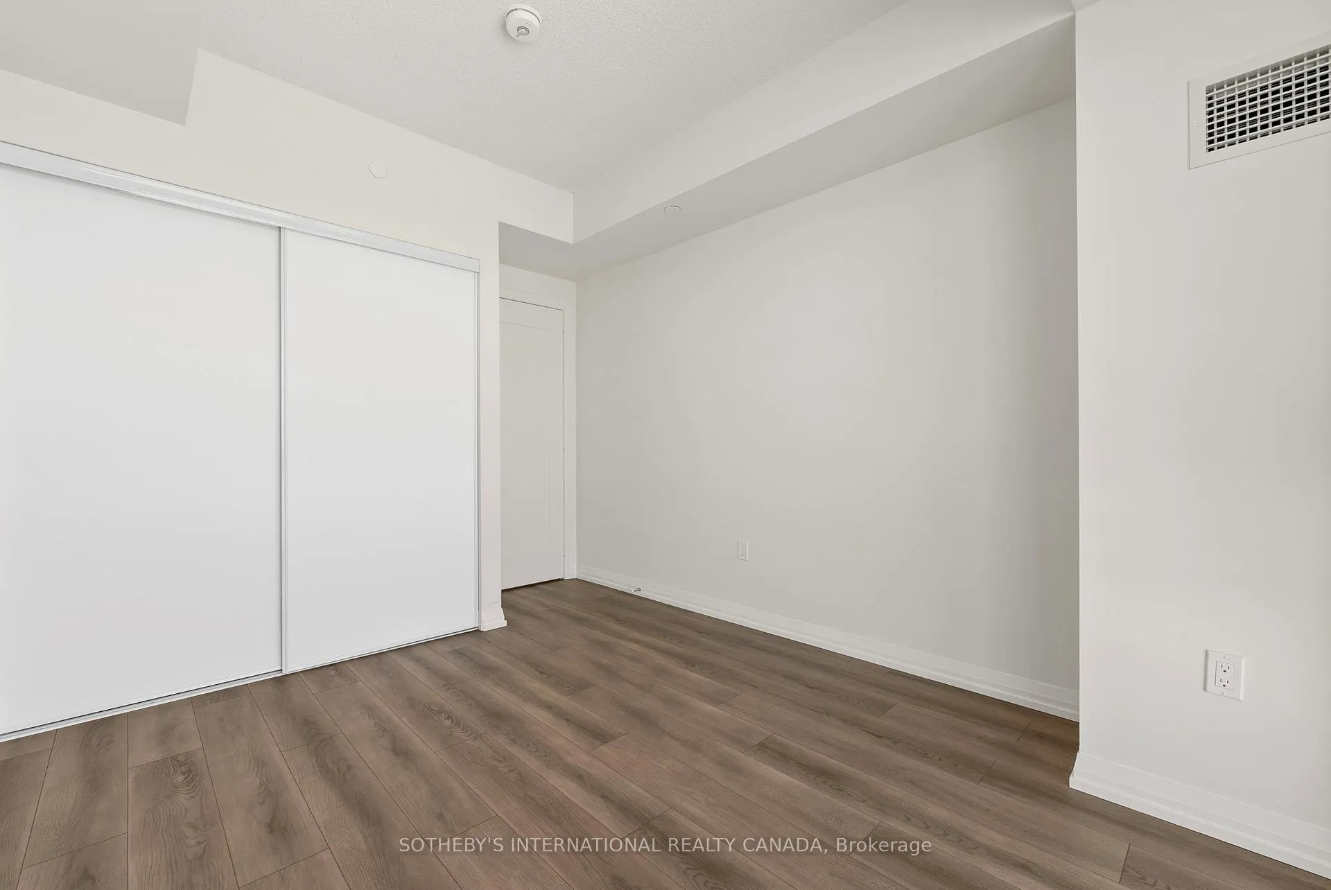 Photo 15 of Unit 2007, 27 Korda Gate, Vaughan, Vellore Village — HOMEH