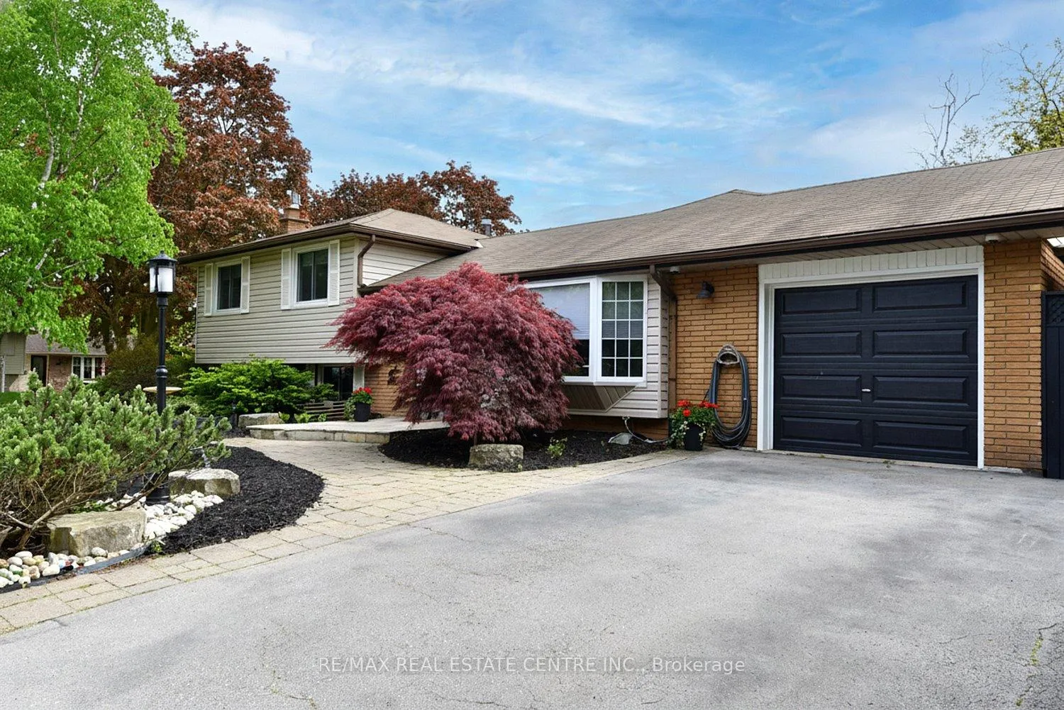 Photo 3 of 5187 Cedarbrook Crescent, Burlington, Appleby — HOMEH