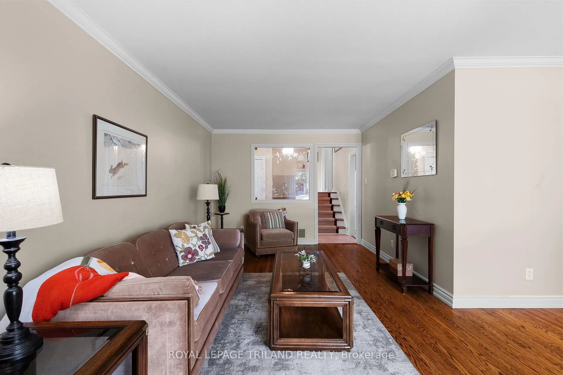 Photo 8 of 29 Ladore Drive, Brampton, Brampton South — HOMEH
