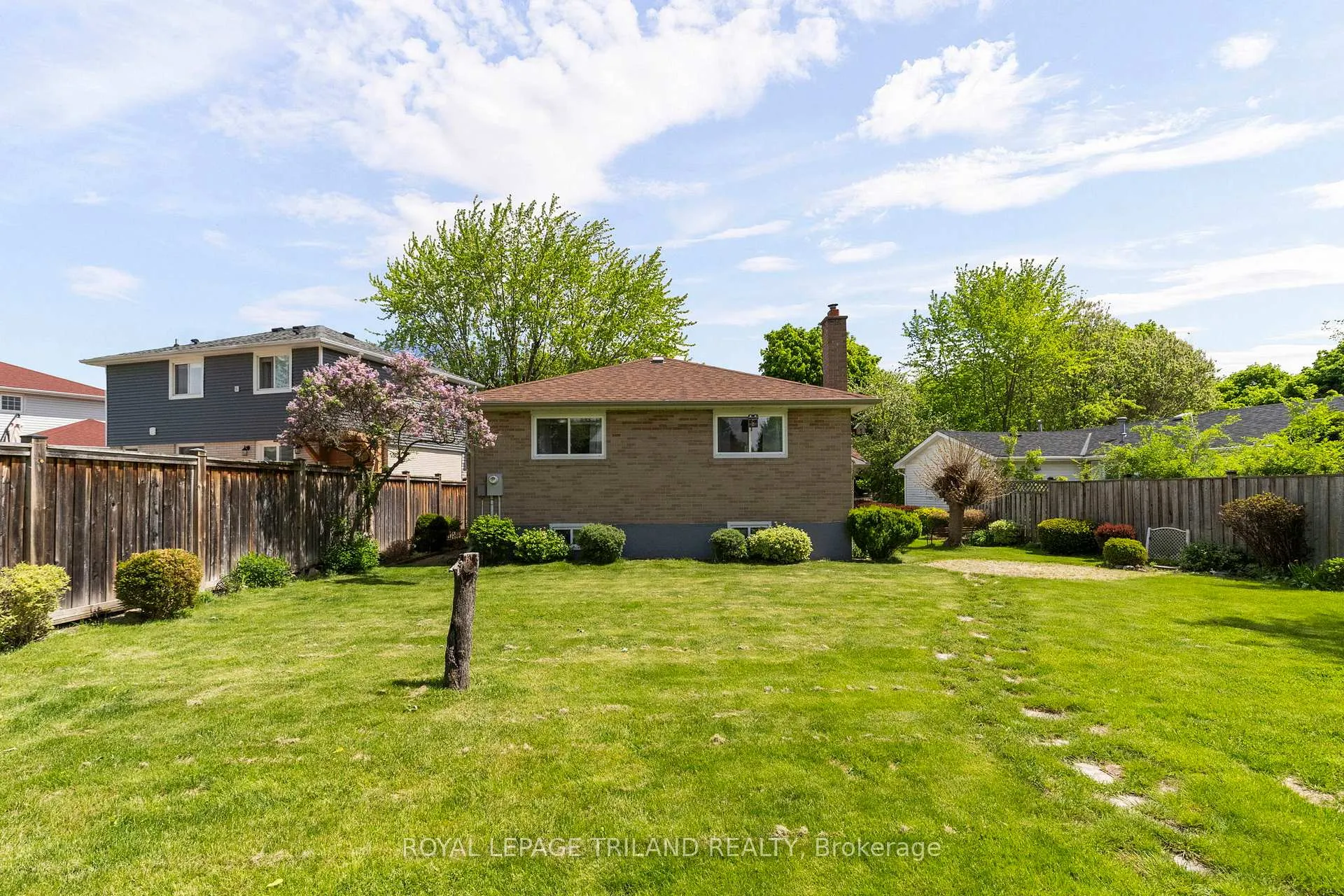 Photo 29 of 29 Ladore Drive, Brampton, Brampton South — HOMEH