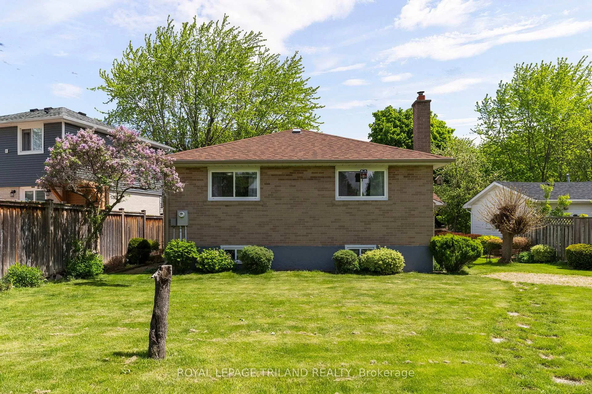 Photo 30 of 29 Ladore Drive, Brampton, Brampton South — HOMEH