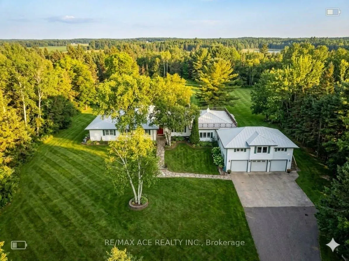 Photo 2 of 5455 Hoxton Street, Pickering, Rural Pickering — HOMEH