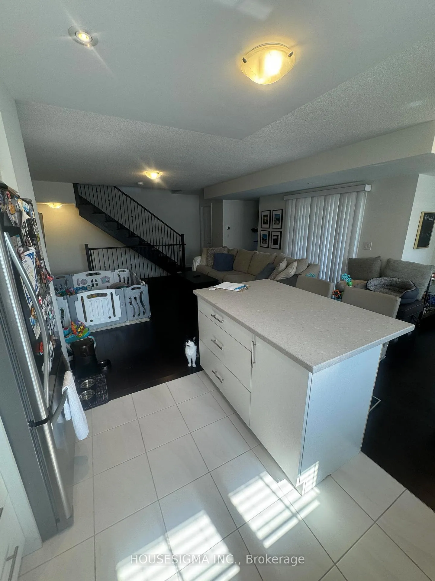 Photo 8 of 20 Mappin Way, Whitby, Rolling Acres — HOMEH