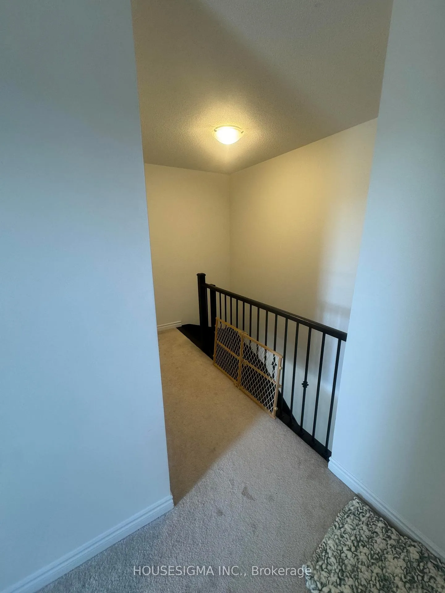 Photo 12 of 20 Mappin Way, Whitby, Rolling Acres — HOMEH