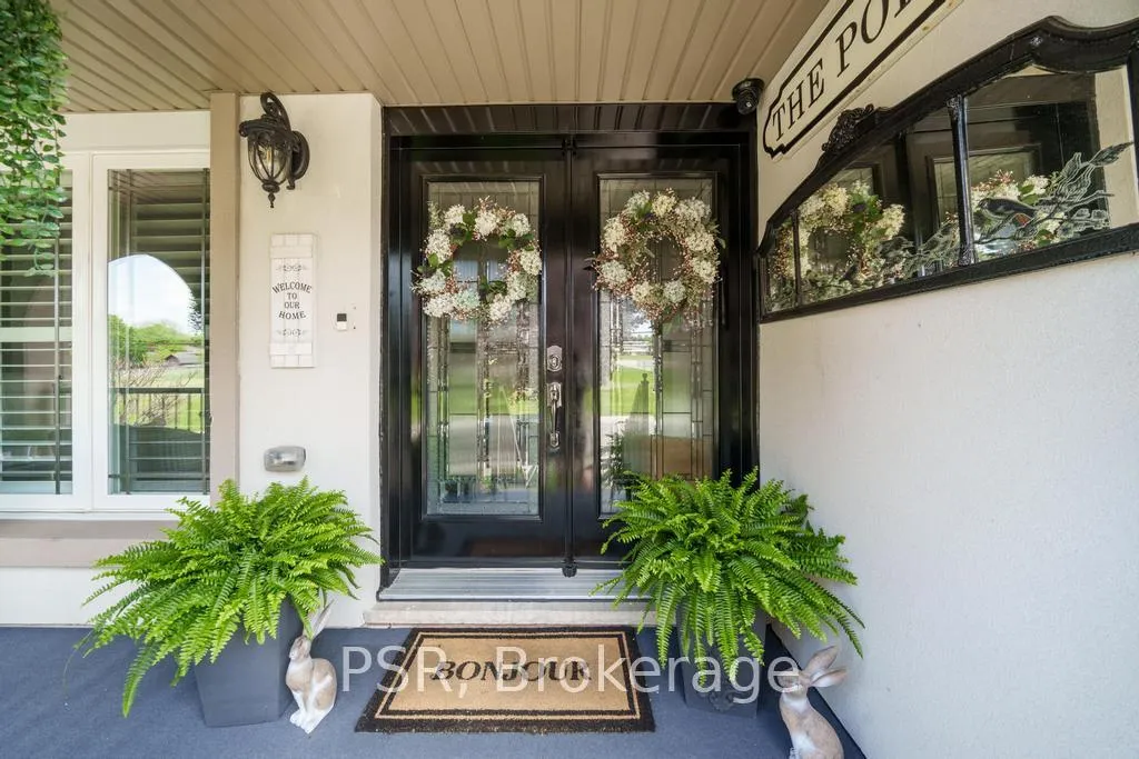 Photo 7 of 323 Queen Victoria Drive, Hamilton, Quinndale — HOMEH