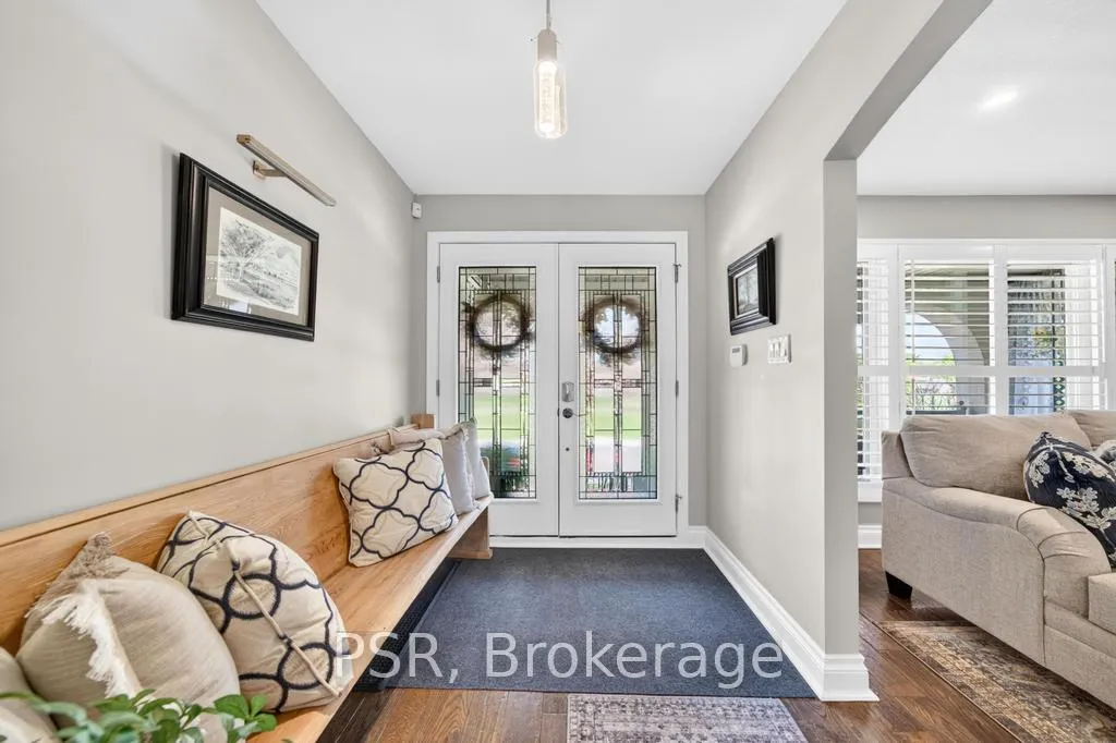 Photo 8 of 323 Queen Victoria Drive, Hamilton, Quinndale — HOMEH