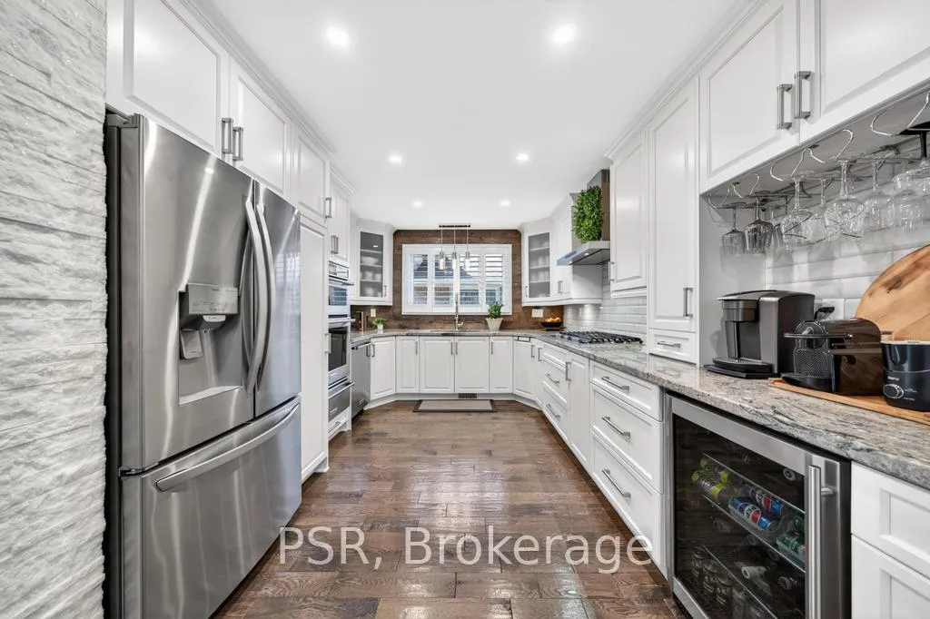 Photo 12 of 323 Queen Victoria Drive, Hamilton, Quinndale — HOMEH