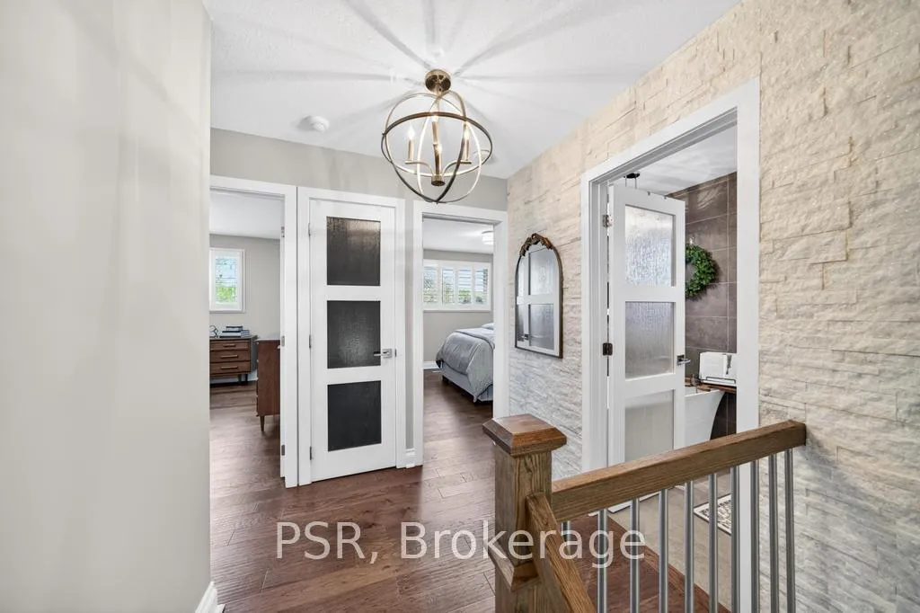 Photo 18 of 323 Queen Victoria Drive, Hamilton, Quinndale — HOMEH