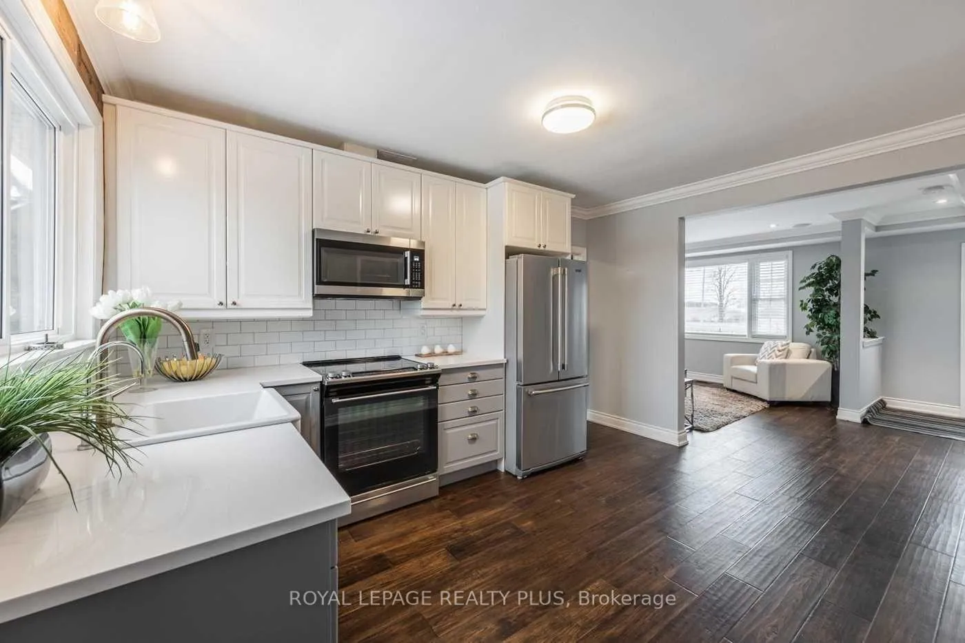 Photo 9 of 577 Dundas Street E, Hamilton, Waterdown — HOMEH