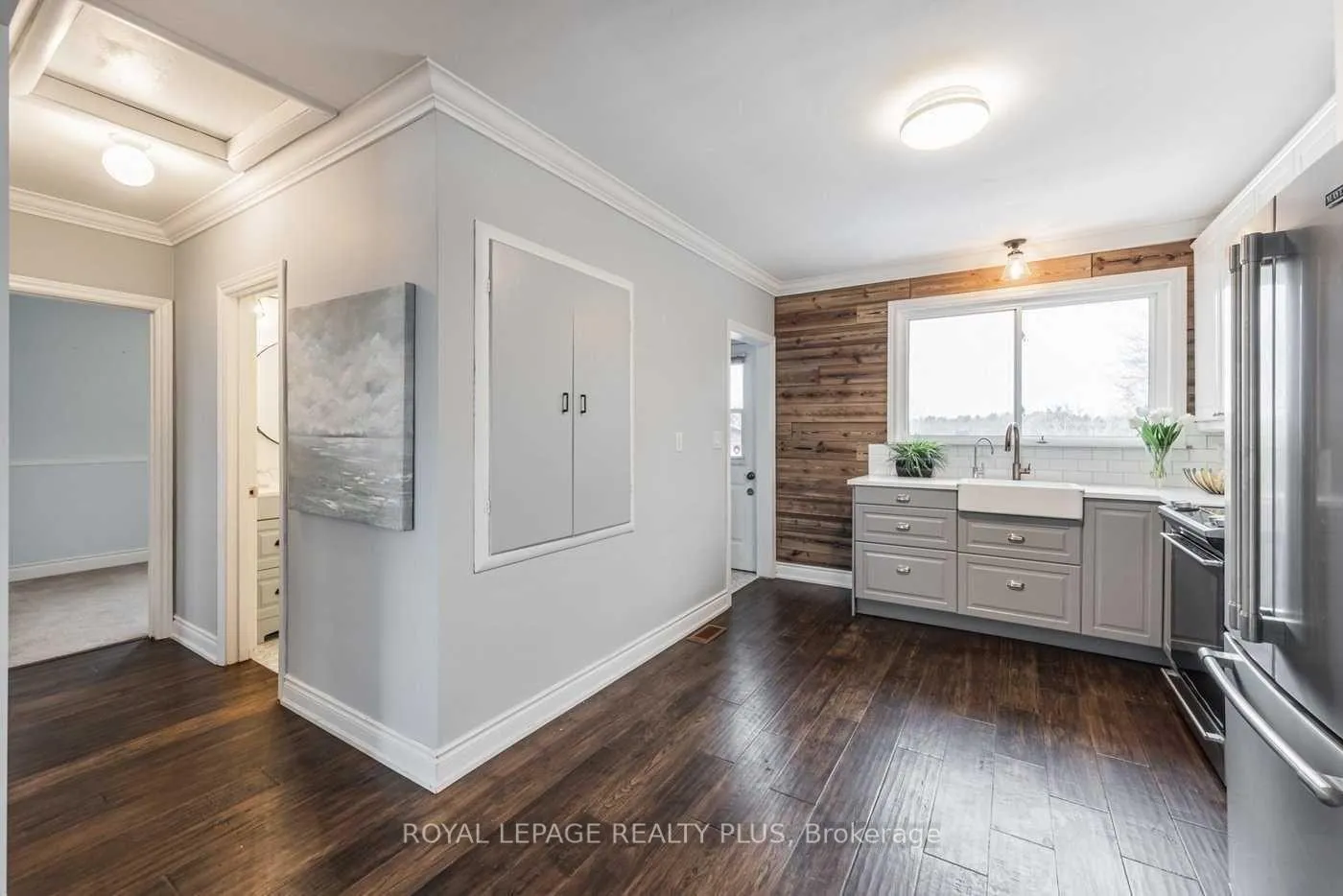 Photo 10 of 577 Dundas Street E, Hamilton, Waterdown — HOMEH