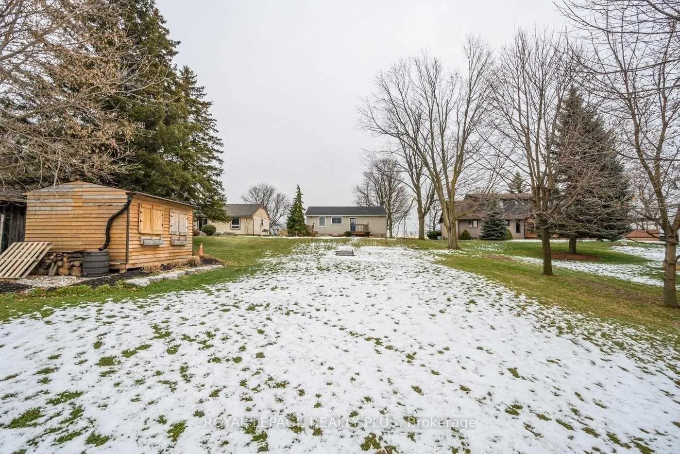 Photo 18 of 577 Dundas Street E, Hamilton, Waterdown — HOMEH