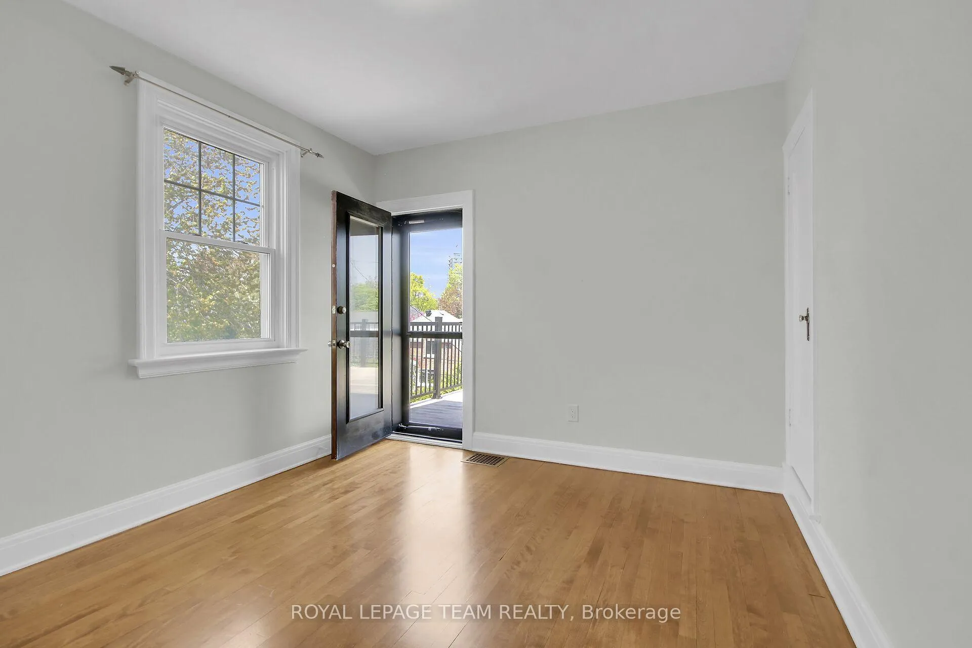 Photo 26 of 39 Crescent Heights, Ottawa, Dows Lake — HOMEH