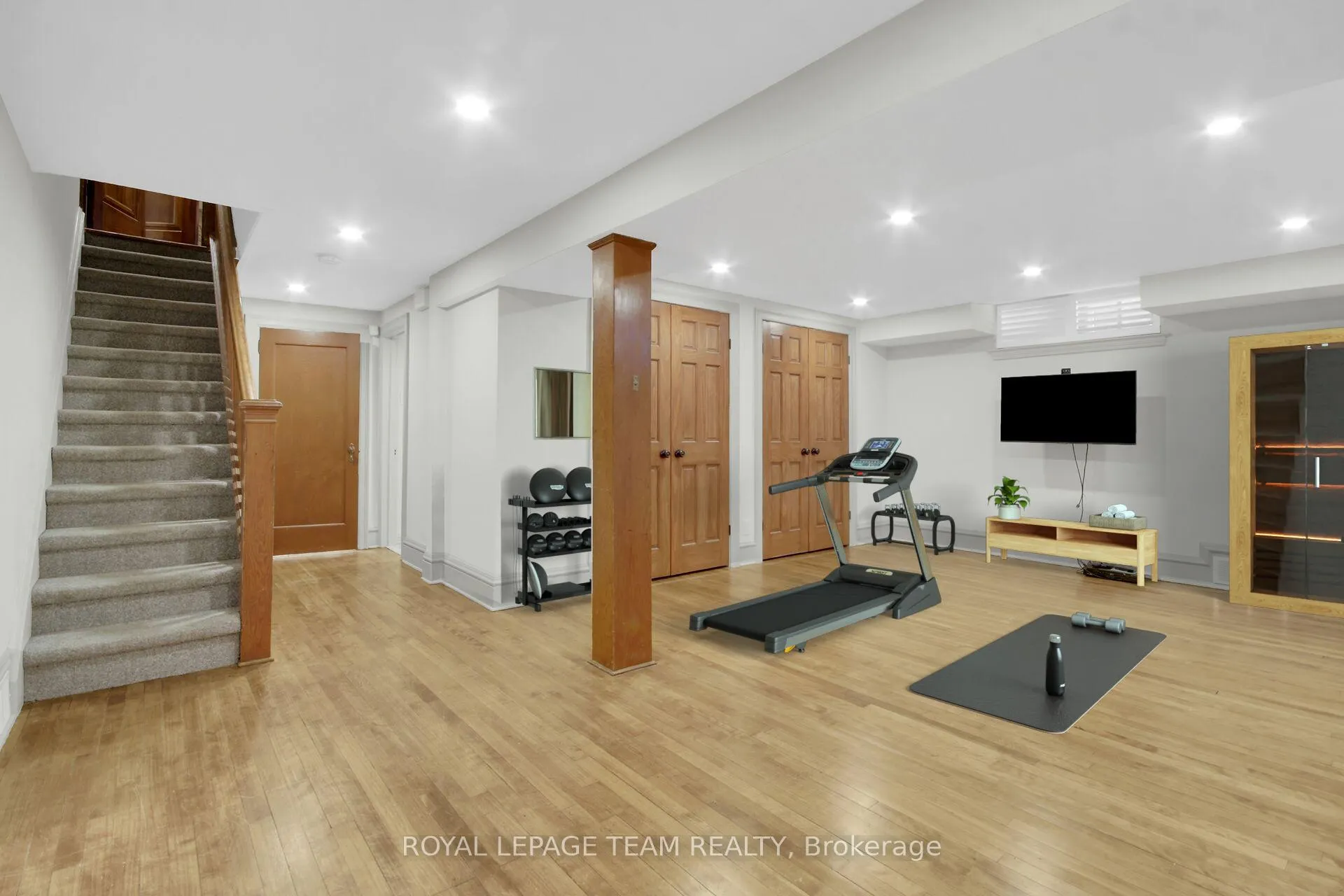 Photo 31 of 39 Crescent Heights, Ottawa, Dows Lake — HOMEH