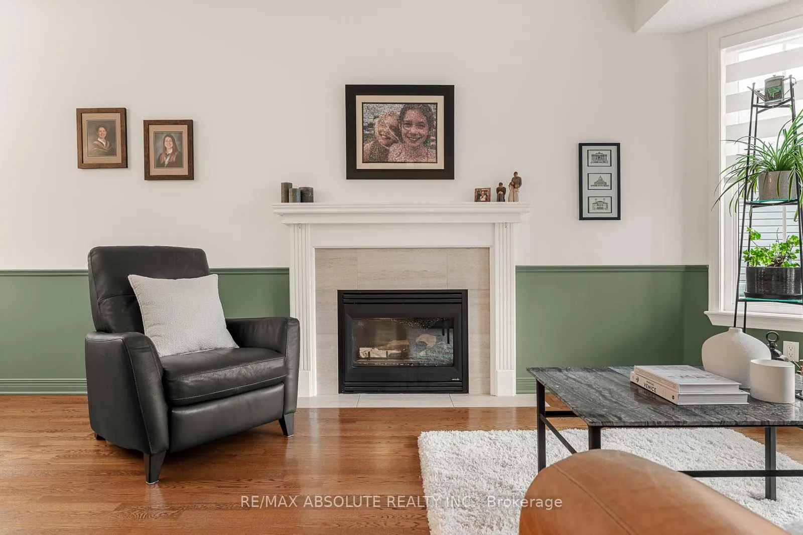 Photo 10 of 98 Yoho Drive, Ottawa, Kanata - Bridlewood — HOMEH