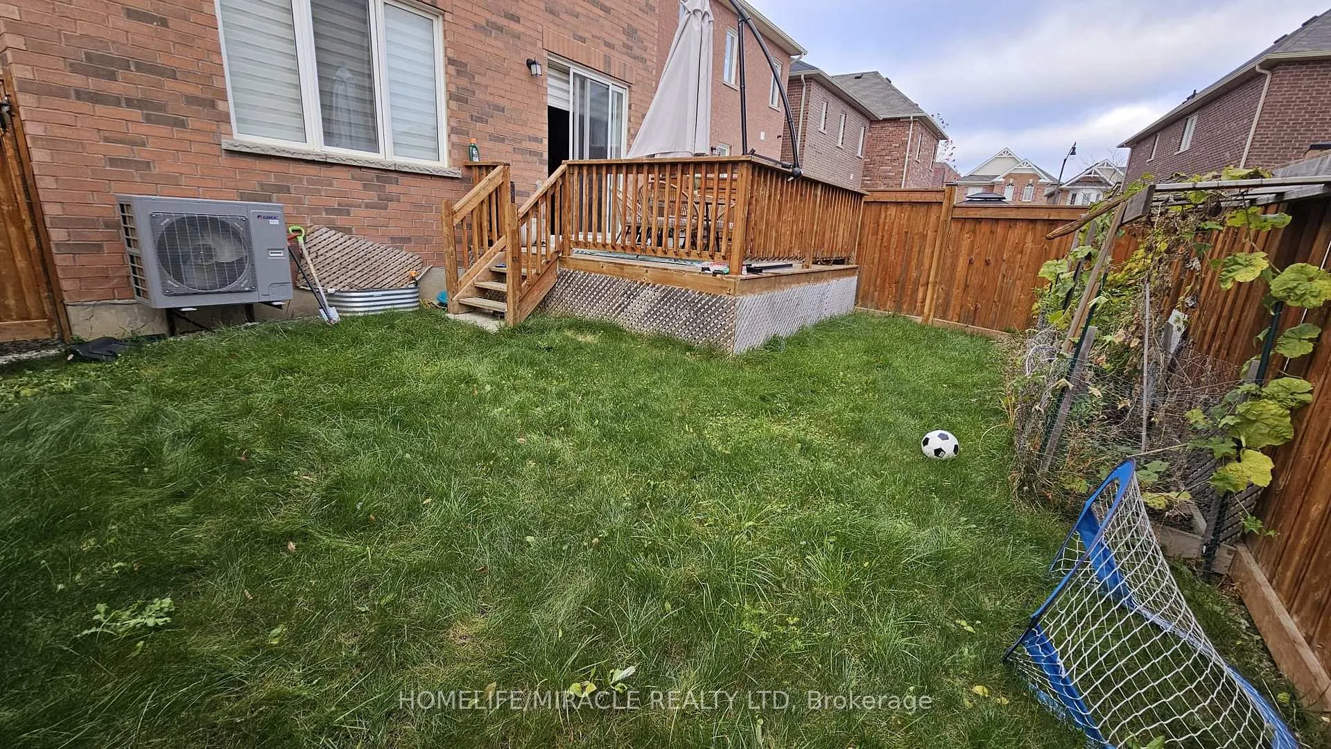 Photo 17 of 35 Stedford Crescent, Brampton, Northwest Brampton — HOMEH