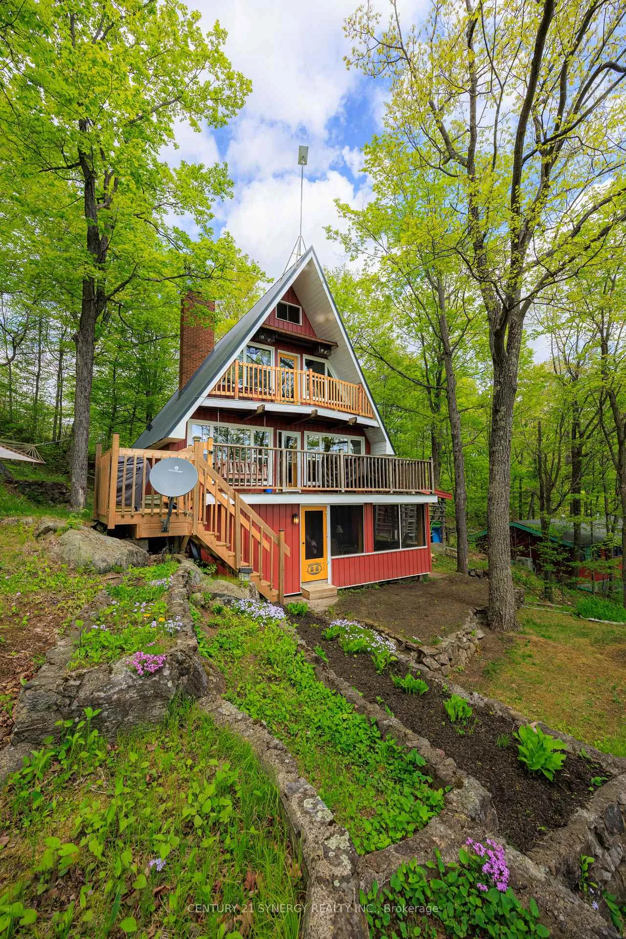 Photo 2 of 281 Pine Shores Lane, Frontenac, Frontenac South — HOMEH