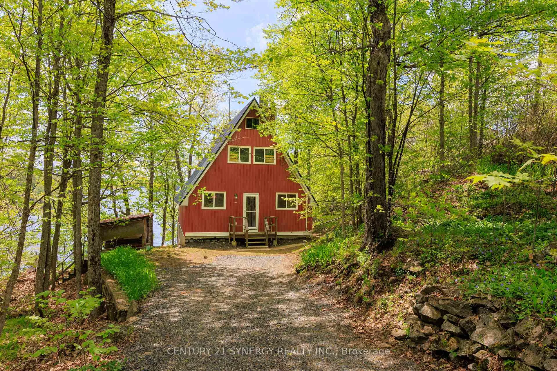 Photo 3 of 281 Pine Shores Lane, Frontenac, Frontenac South — HOMEH