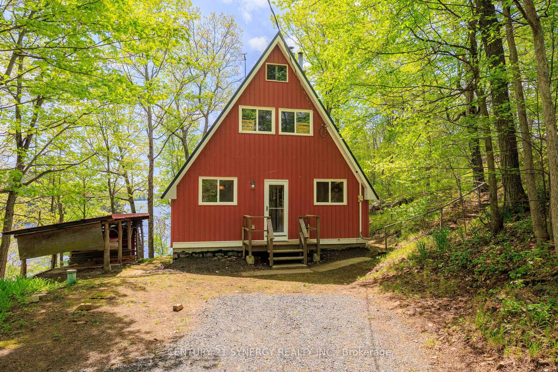 Photo 4 of 281 Pine Shores Lane, Frontenac, Frontenac South — HOMEH