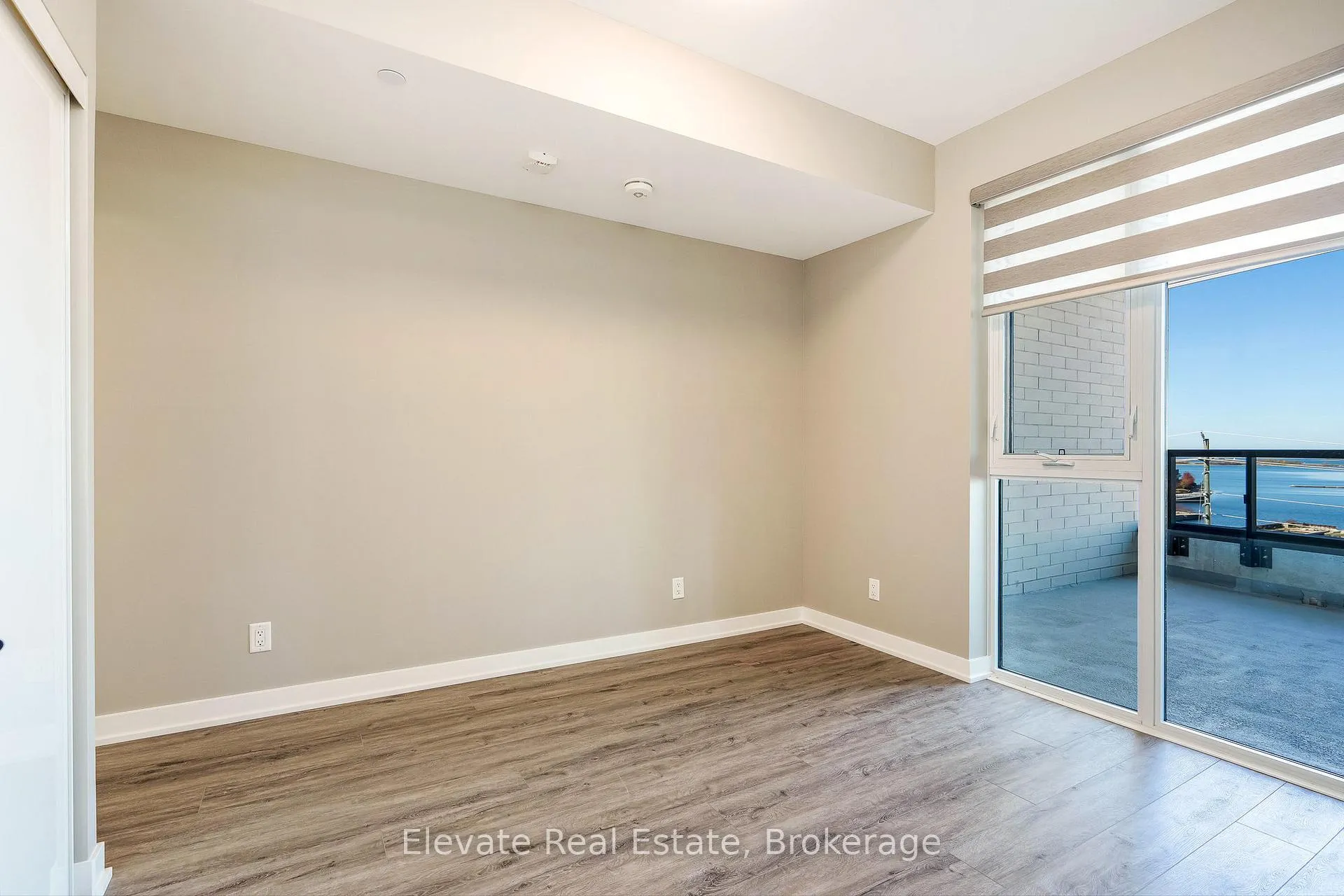 Photo 26 of Unit 405, 31 Huron Street, Collingwood — HOMEH