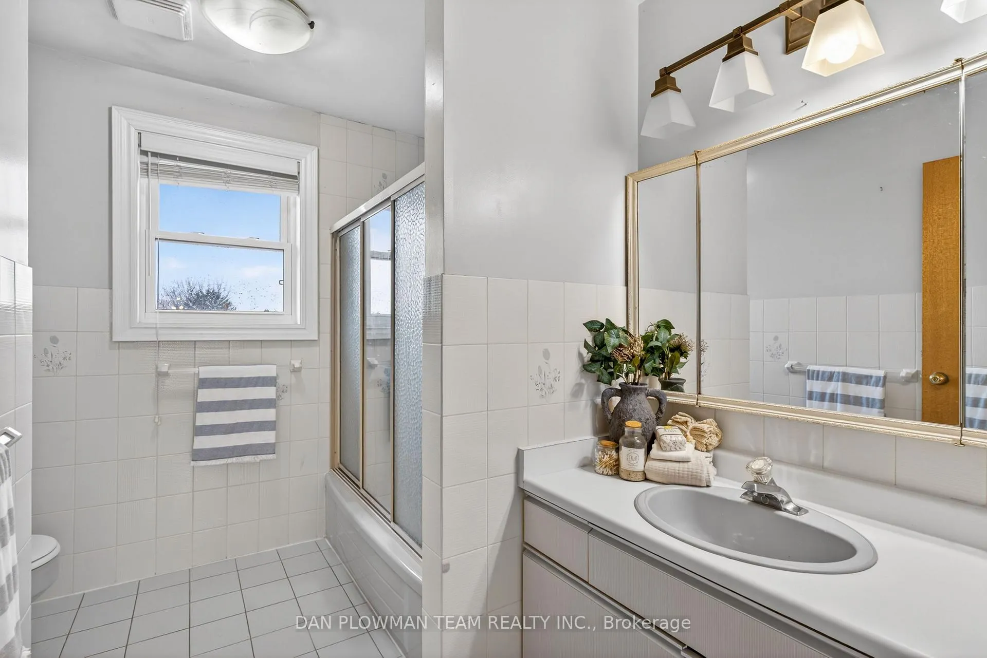 Photo 30 of 357 Powell Road, Whitby, Blue Grass Meadows — HOMEH