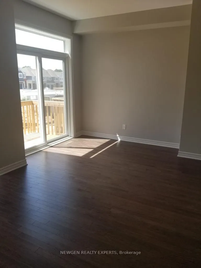 Photo 7 of 1510 Scarlet Street, Kingston, Kingston East (Incl Barret Crt) — HOMEH