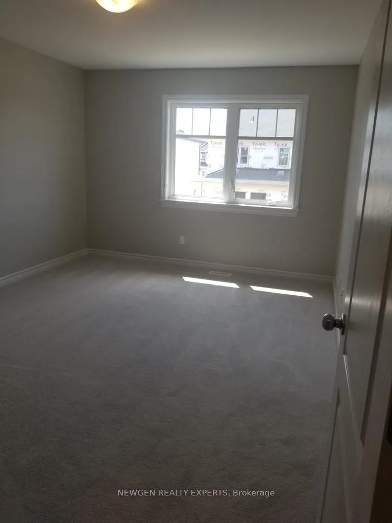 Photo 15 of 1510 Scarlet Street, Kingston, Kingston East (Incl Barret Crt) — HOMEH