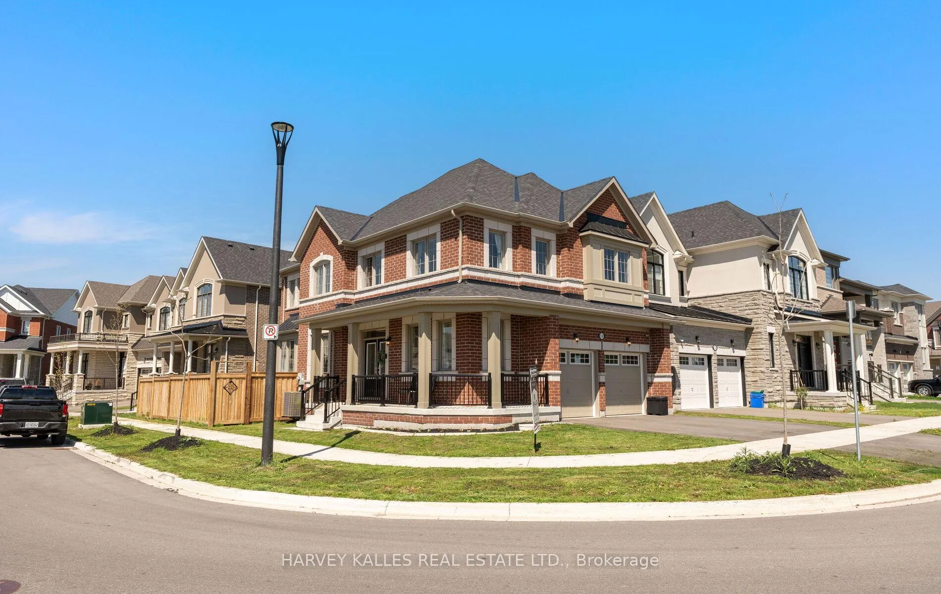 Photo 3 of 1520 Scarlett Trail, Pickering, Rural Pickering — HOMEH