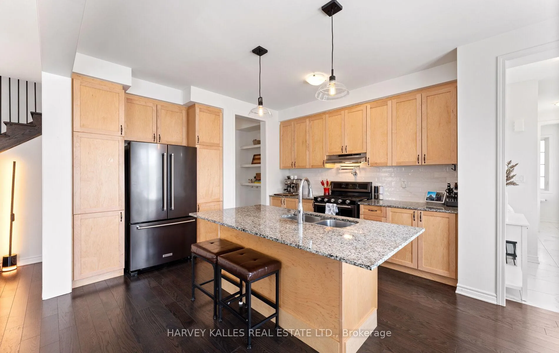 Photo 15 of 1520 Scarlett Trail, Pickering, Rural Pickering — HOMEH