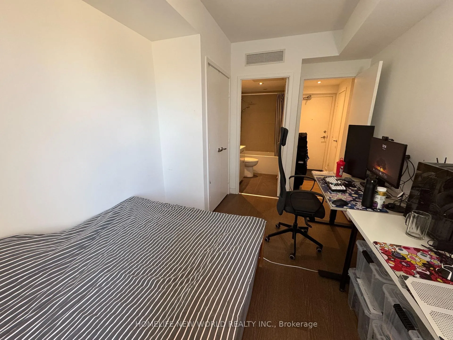 Photo 7 of Unit 1709, 15 Grenville Street, Toronto, Bay Street Corridor — HOMEH