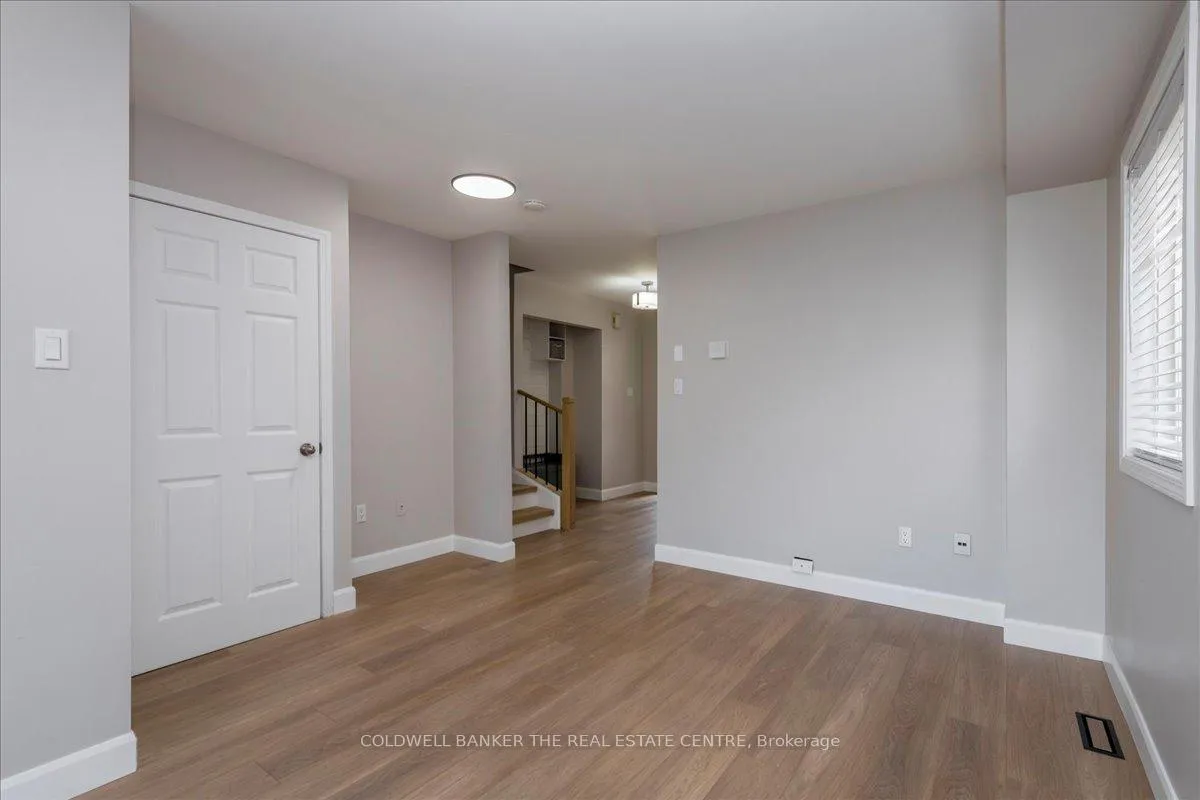 Photo 6 of 25 Coleman Drive, Barrie, Edgehill Drive — HOMEH