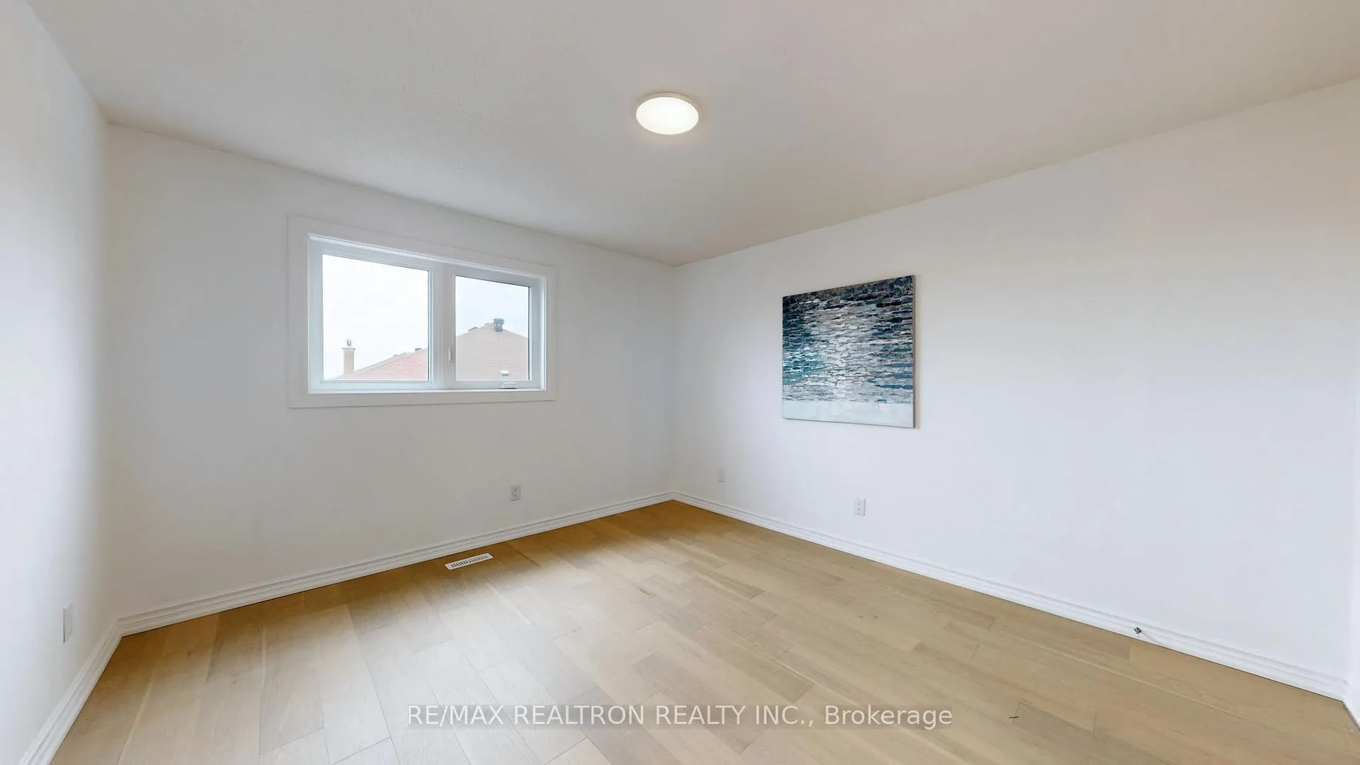 Photo 22 of 54 Central Park Drive, Markham, Markville — HOMEH