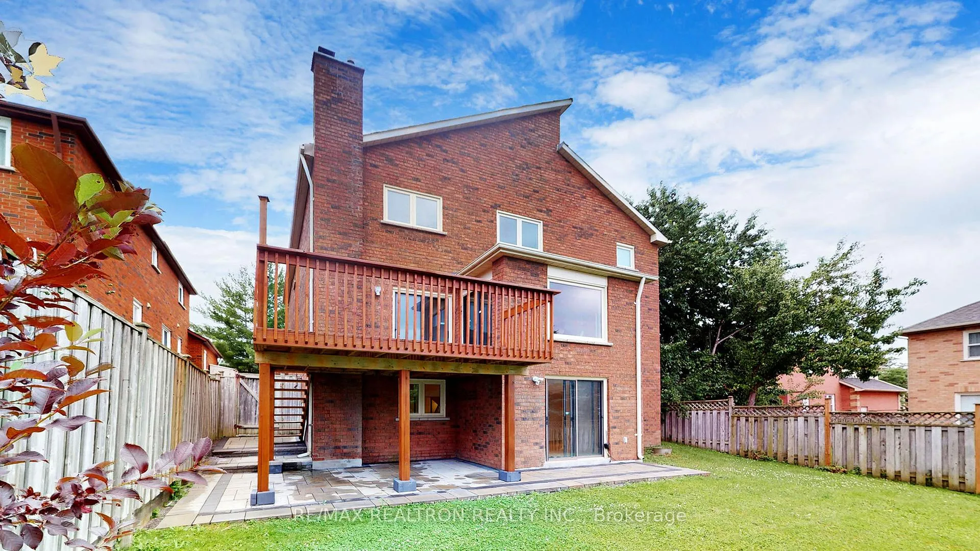 Photo 36 of 54 Central Park Drive, Markham, Markville — HOMEH