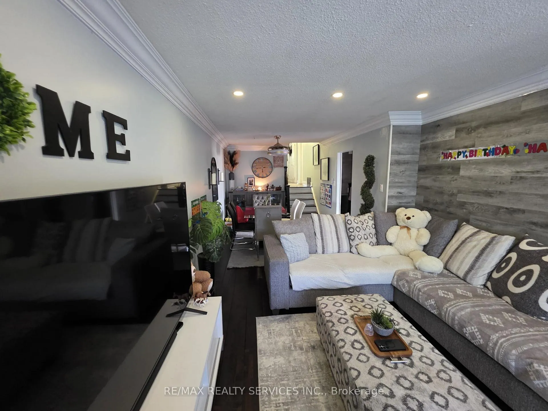 Photo 3 of 24 Kindle Court, Brampton, Heart Lake West — HOMEH