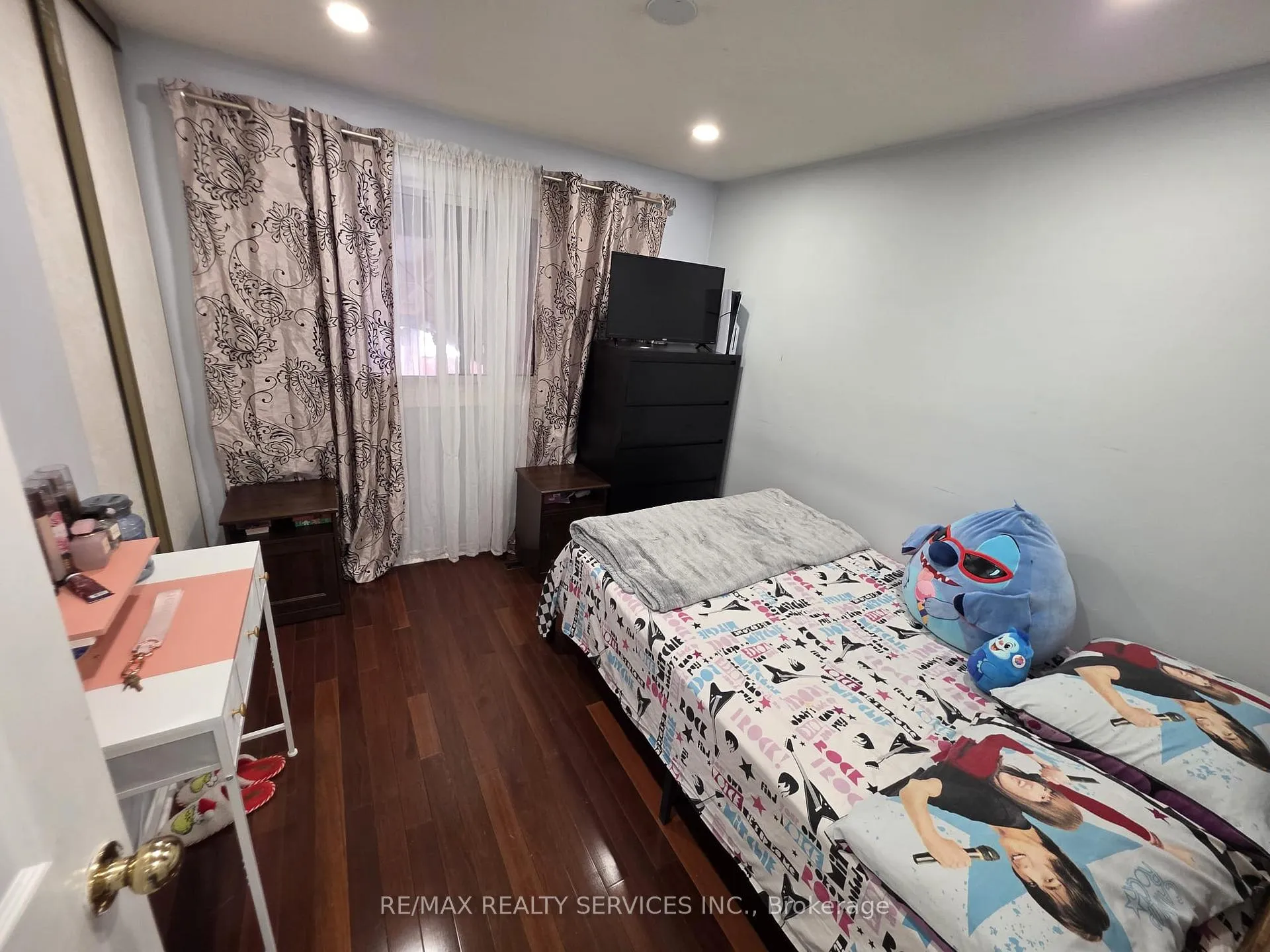 Photo 13 of 24 Kindle Court, Brampton, Heart Lake West — HOMEH