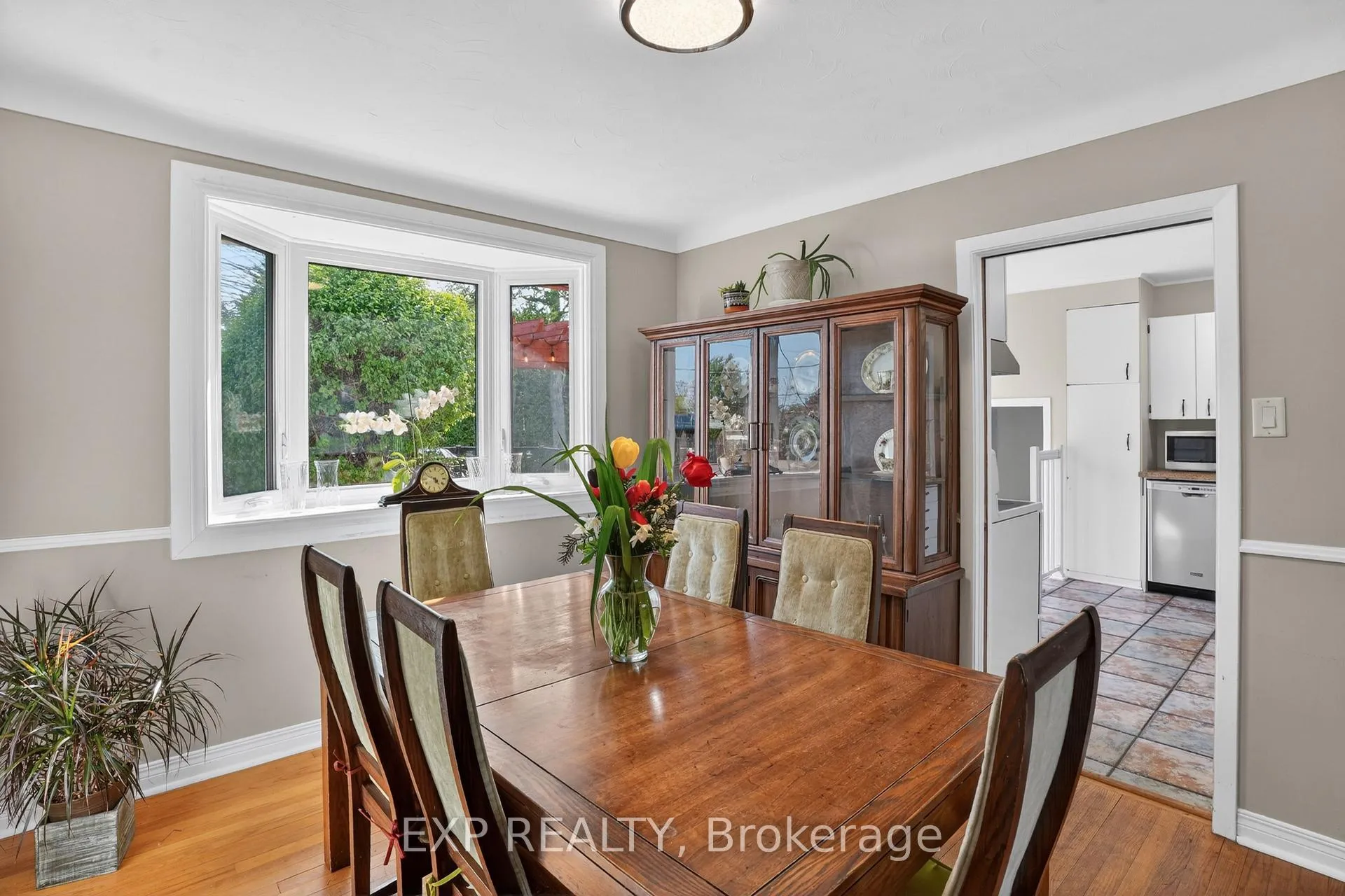 Photo 14 of 4 Wolmsley Crescent, Ottawa, Meadowlands/Crestview — HOMEH
