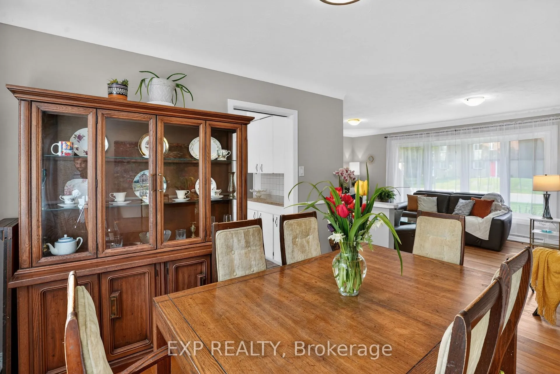 Photo 15 of 4 Wolmsley Crescent, Ottawa, Meadowlands/Crestview — HOMEH