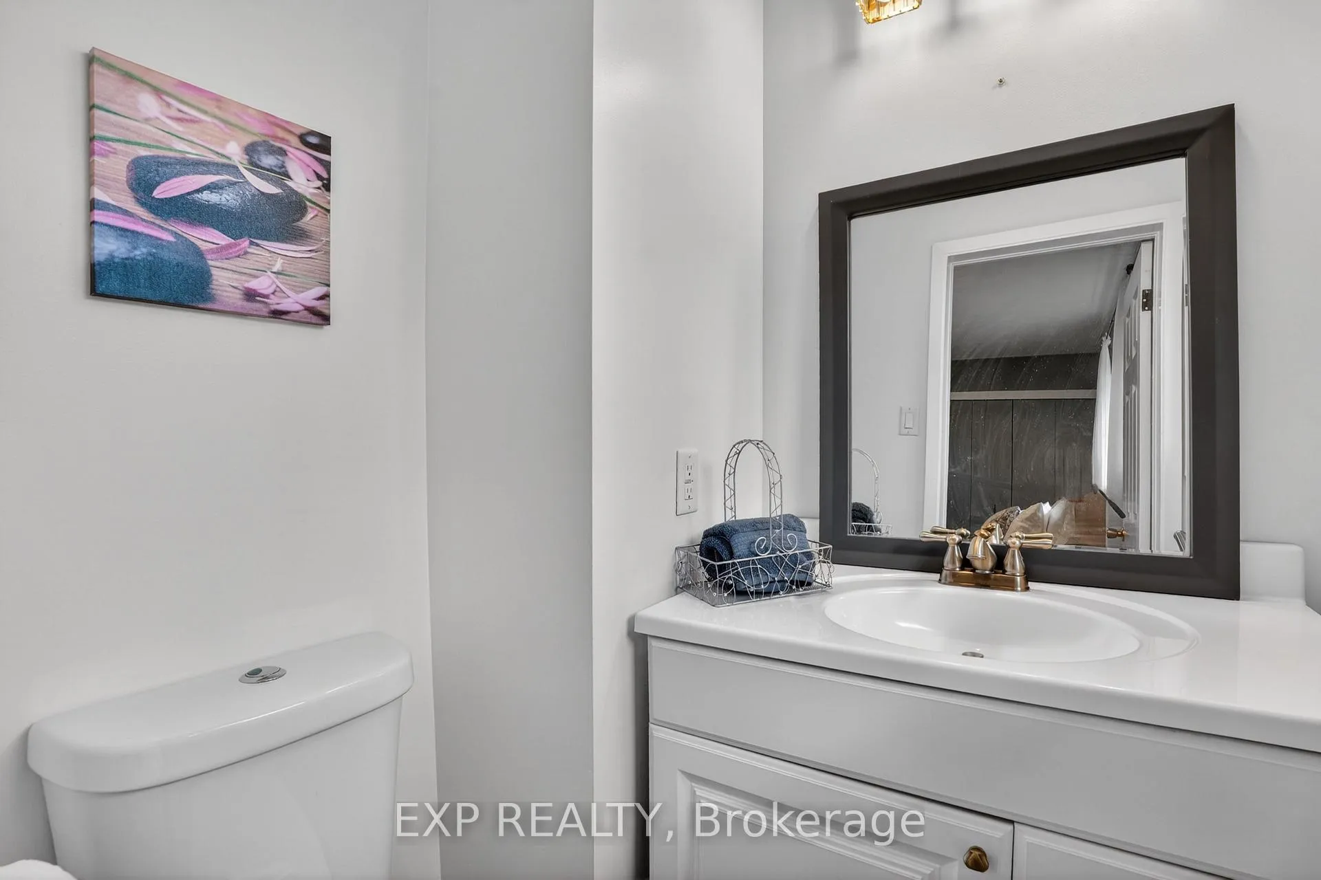 Photo 19 of 4 Wolmsley Crescent, Ottawa, Meadowlands/Crestview — HOMEH