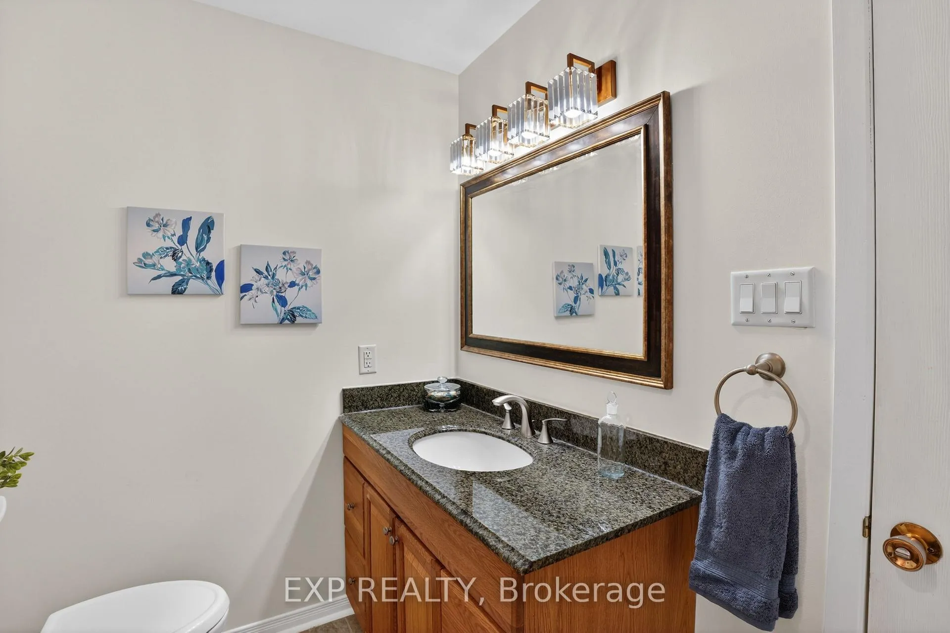 Photo 24 of 4 Wolmsley Crescent, Ottawa, Meadowlands/Crestview — HOMEH