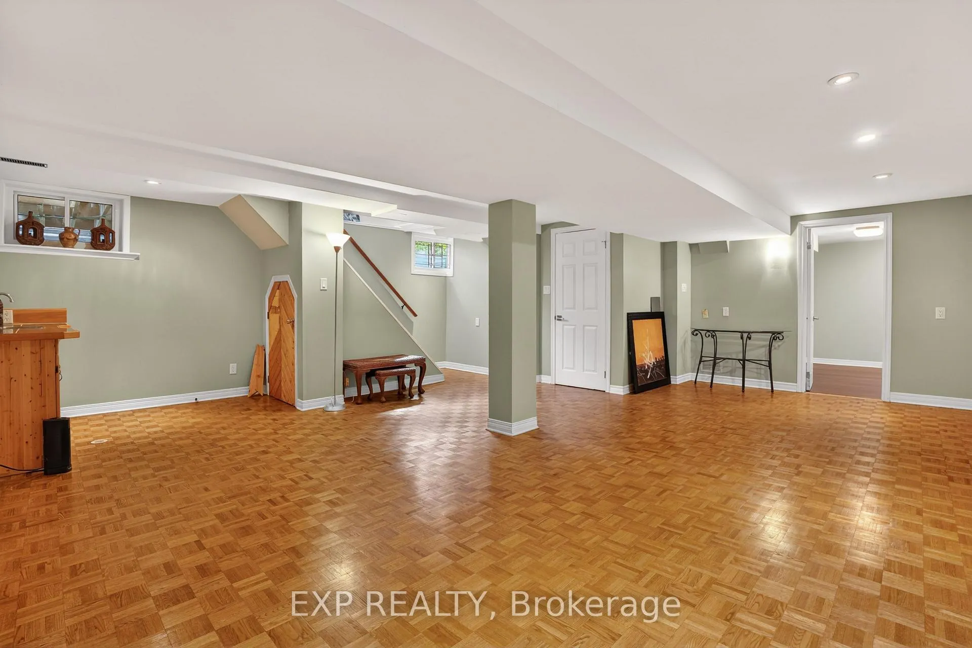 Photo 27 of 4 Wolmsley Crescent, Ottawa, Meadowlands/Crestview — HOMEH