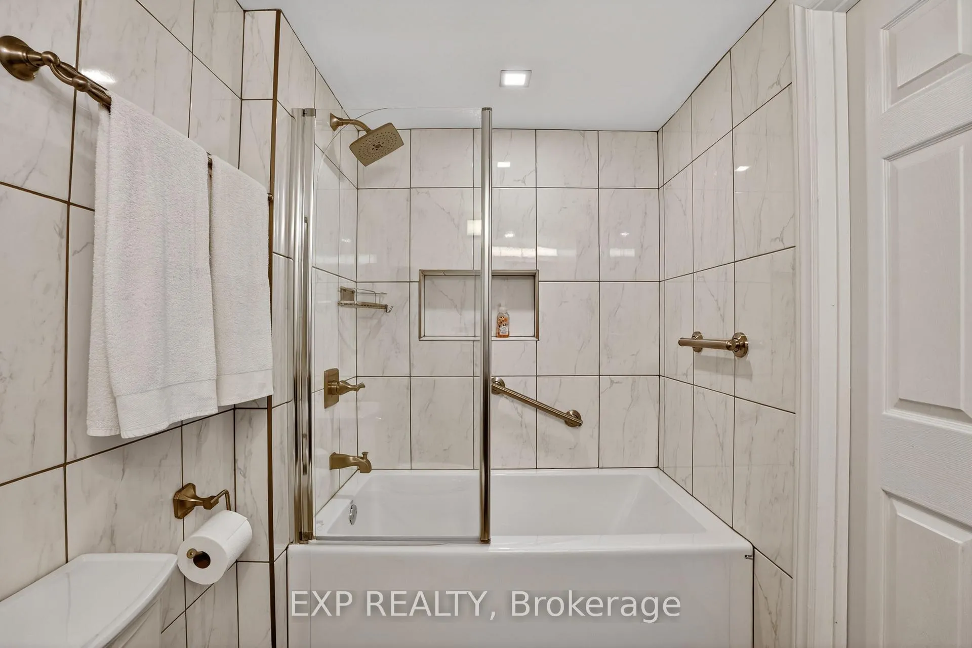 Photo 31 of 4 Wolmsley Crescent, Ottawa, Meadowlands/Crestview — HOMEH