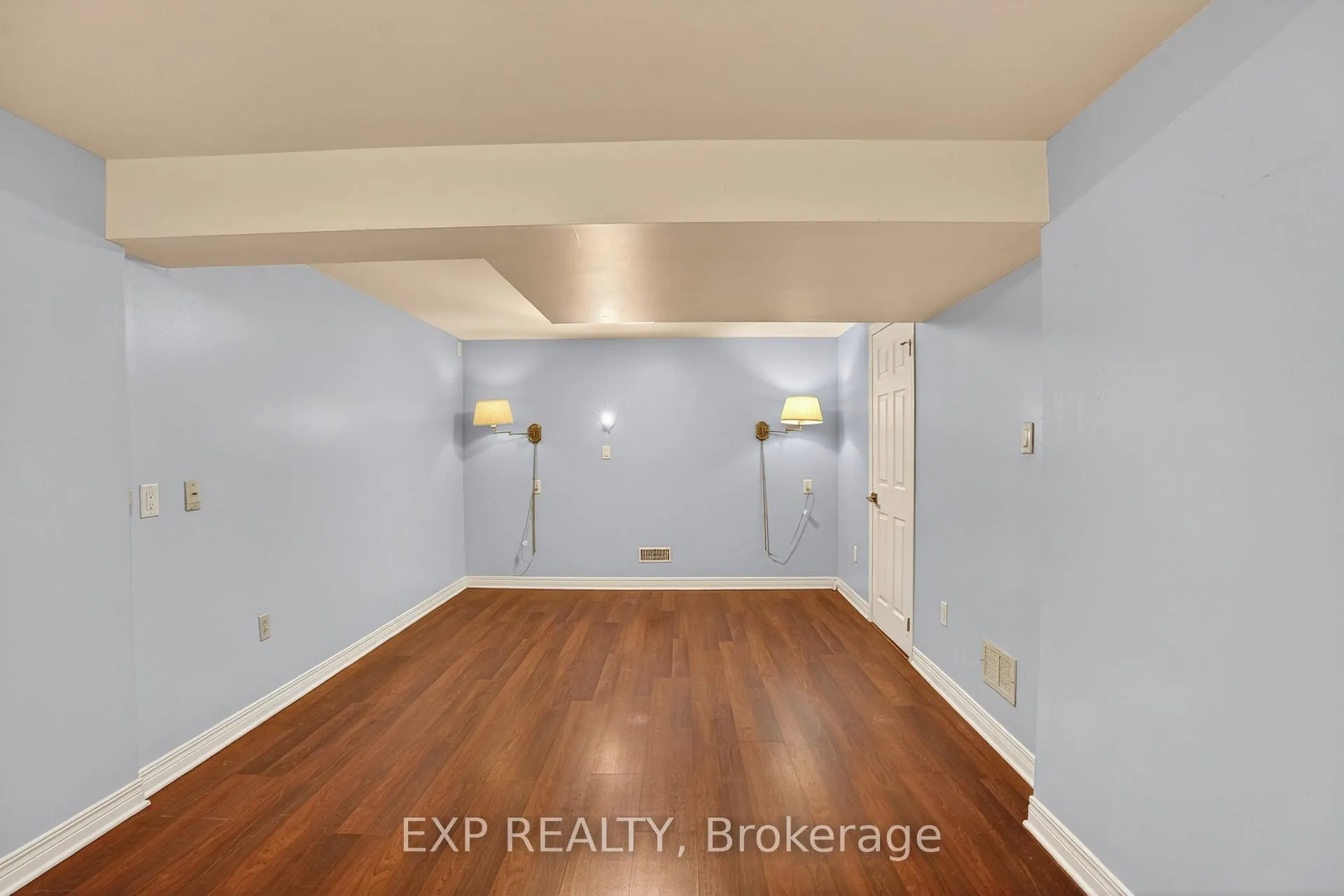 Photo 34 of 4 Wolmsley Crescent, Ottawa, Meadowlands/Crestview — HOMEH