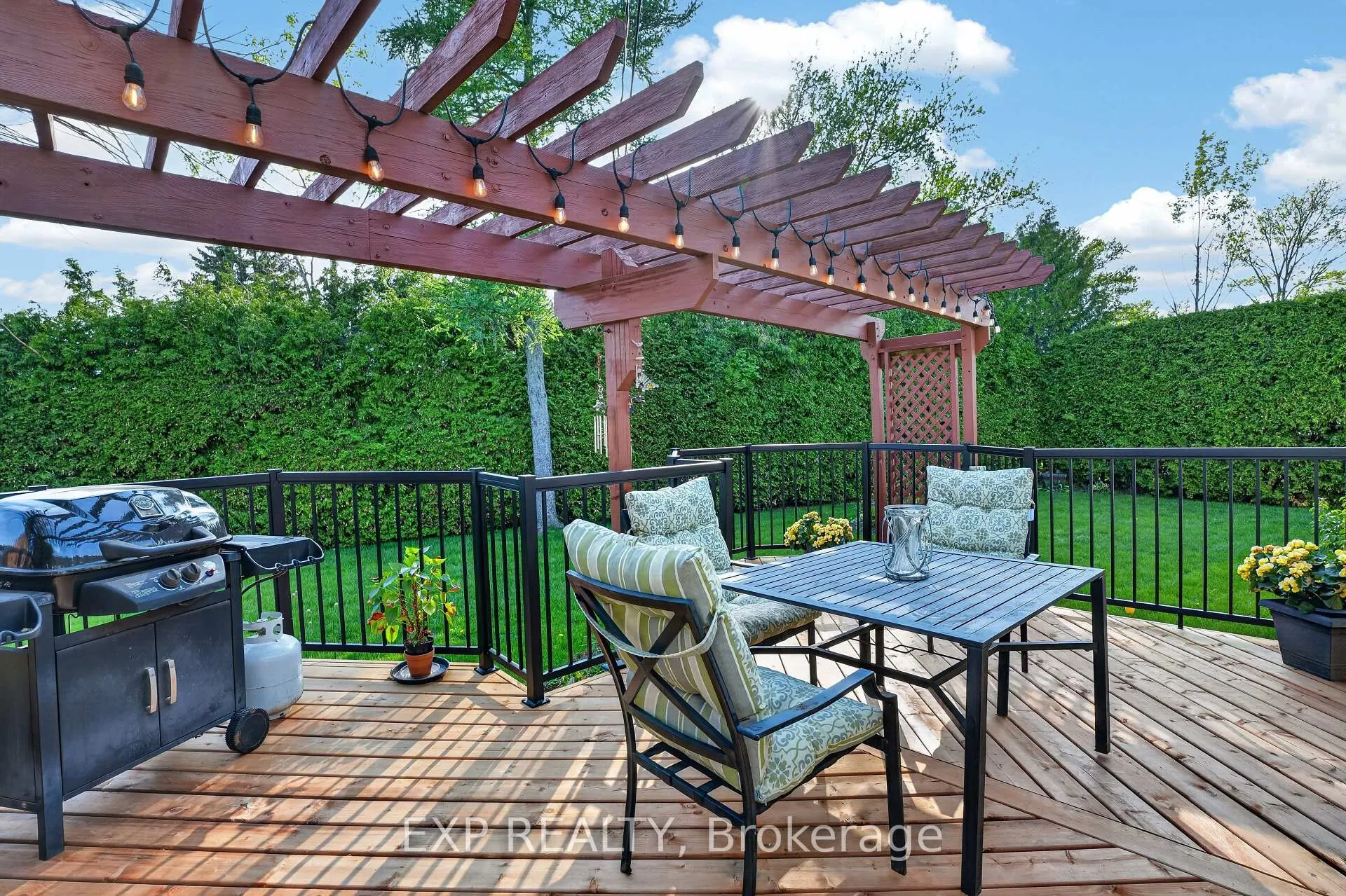 Photo 38 of 4 Wolmsley Crescent, Ottawa, Meadowlands/Crestview — HOMEH
