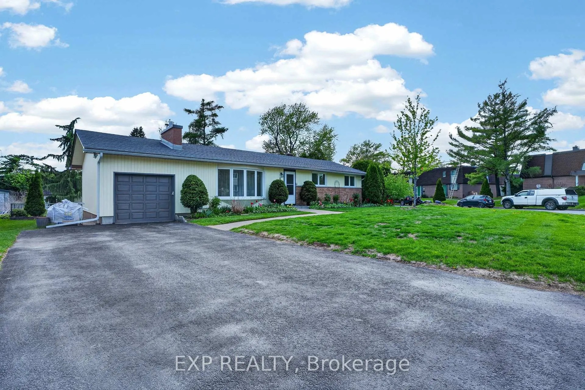 Photo 44 of 4 Wolmsley Crescent, Ottawa, Meadowlands/Crestview — HOMEH