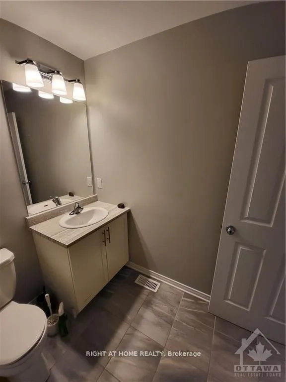 Photo 18 of 70 Tapadero Avenue, Ottawa, Kanata - Emerald Meadows/Trailwest — HOMEH