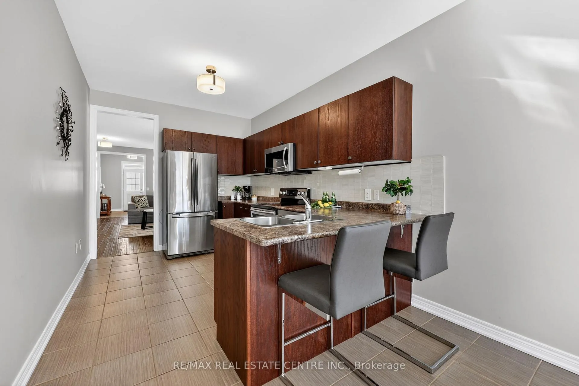 Photo 13 of 256 Johnson Drive, Shelburne — HOMEH