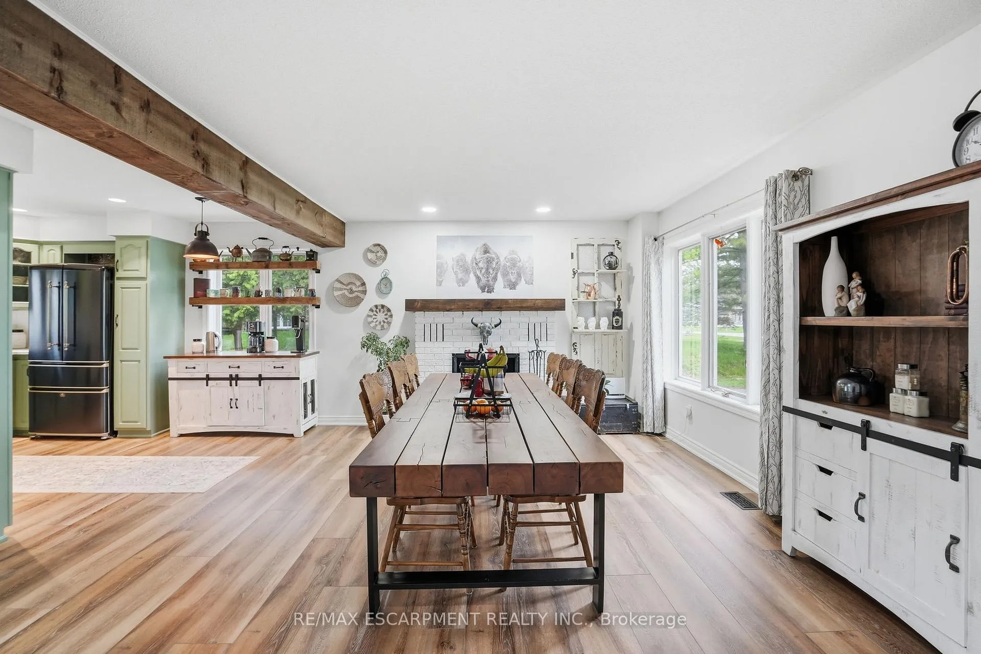 Photo 3 of 27 Blossom Avenue, Brantford — HOMEH