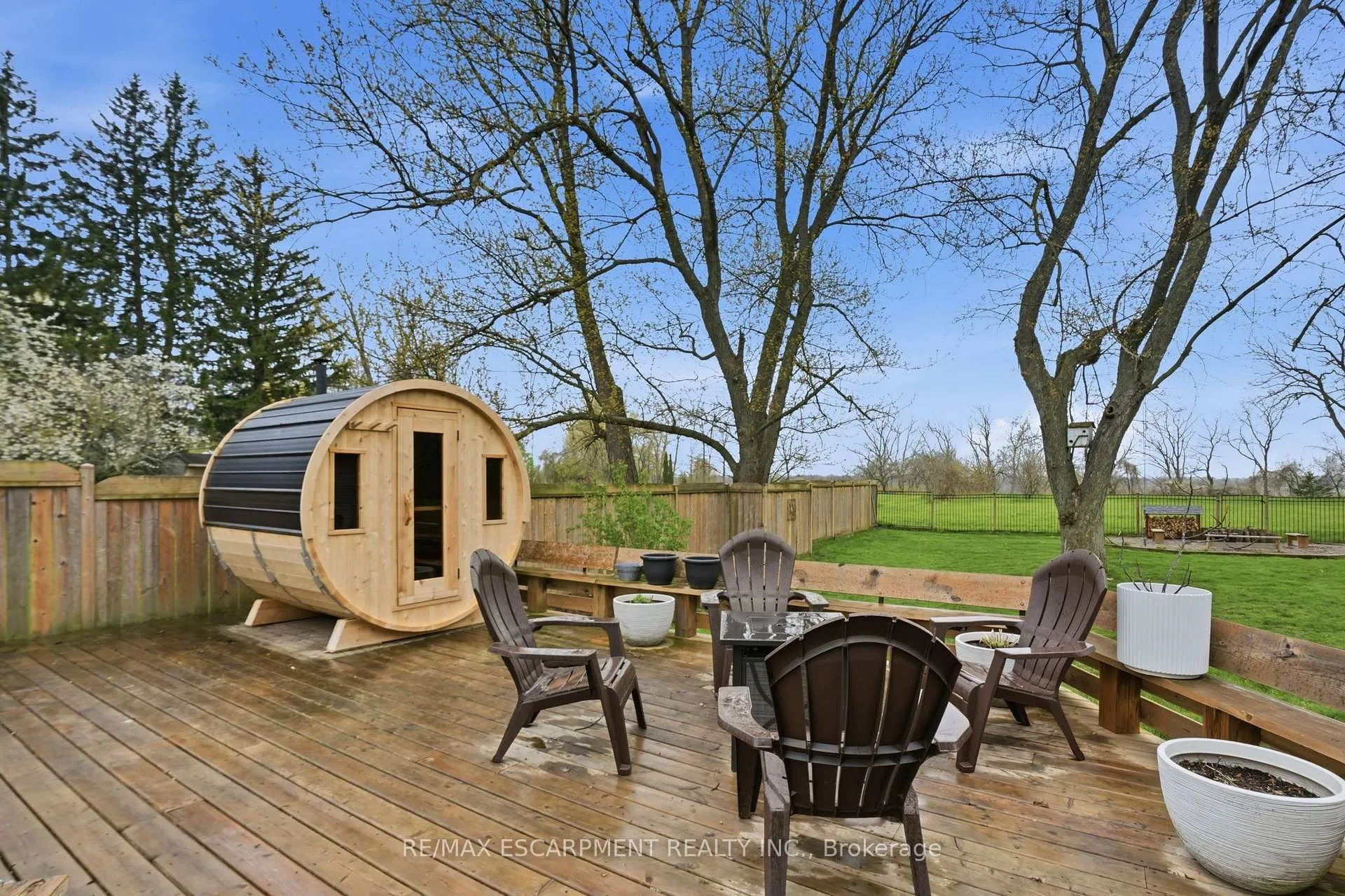 Photo 41 of 27 Blossom Avenue, Brantford — HOMEH